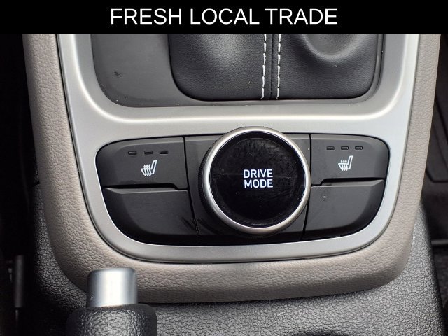Used 2026 Hyundai Venue SEL FWD image 14