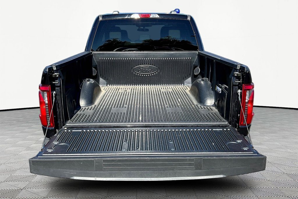 Used 2025 Ford F150 XLT w/ Equipment Group 301A Standard AWD/4WD image 9