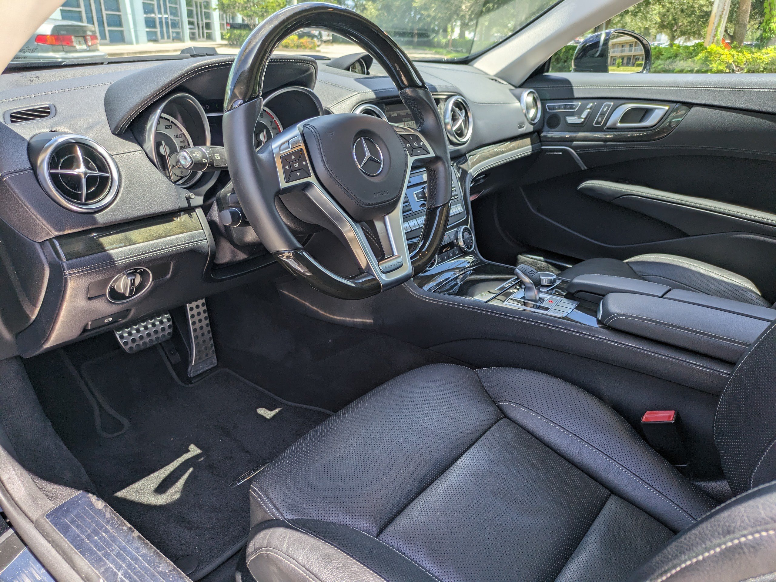 Used 2015 Mercedes-Benz SL 400 image 14