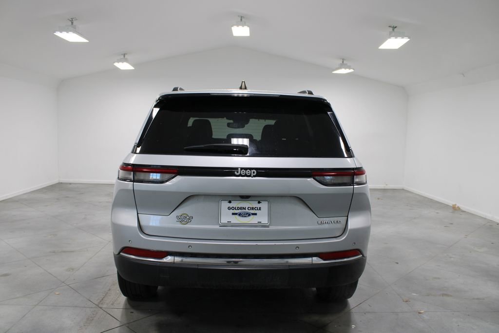 Used 2024 Jeep Grand Cherokee Limited image 8