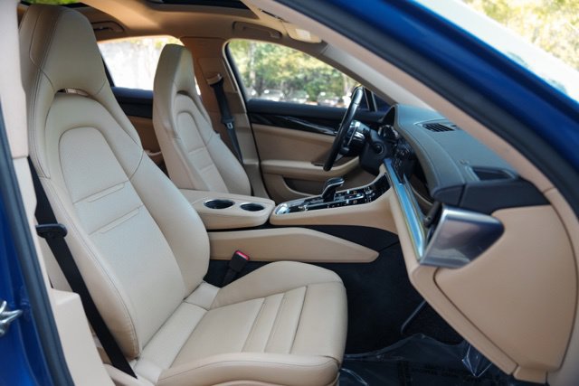 Used 2018 Porsche Panamera 4S AWD/4WD image 34