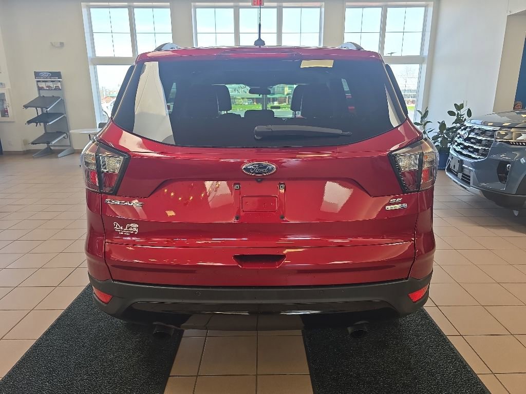 Used 2017 Ford Escape SE w/ Equipment Group 201A AWD/4WD image 6
