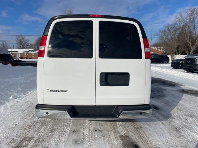Used 2023 Chevrolet Express 3500 LT w/ LT Preferred Equipment Group image 10