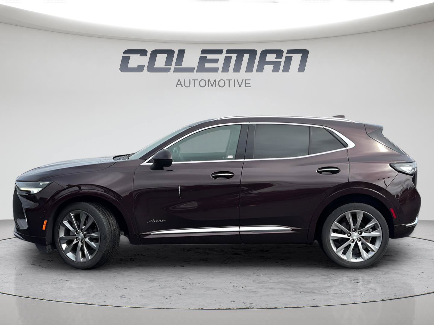 Used 2021 Buick Envision Avenir w/ Technology Package II AWD/4WD image 2