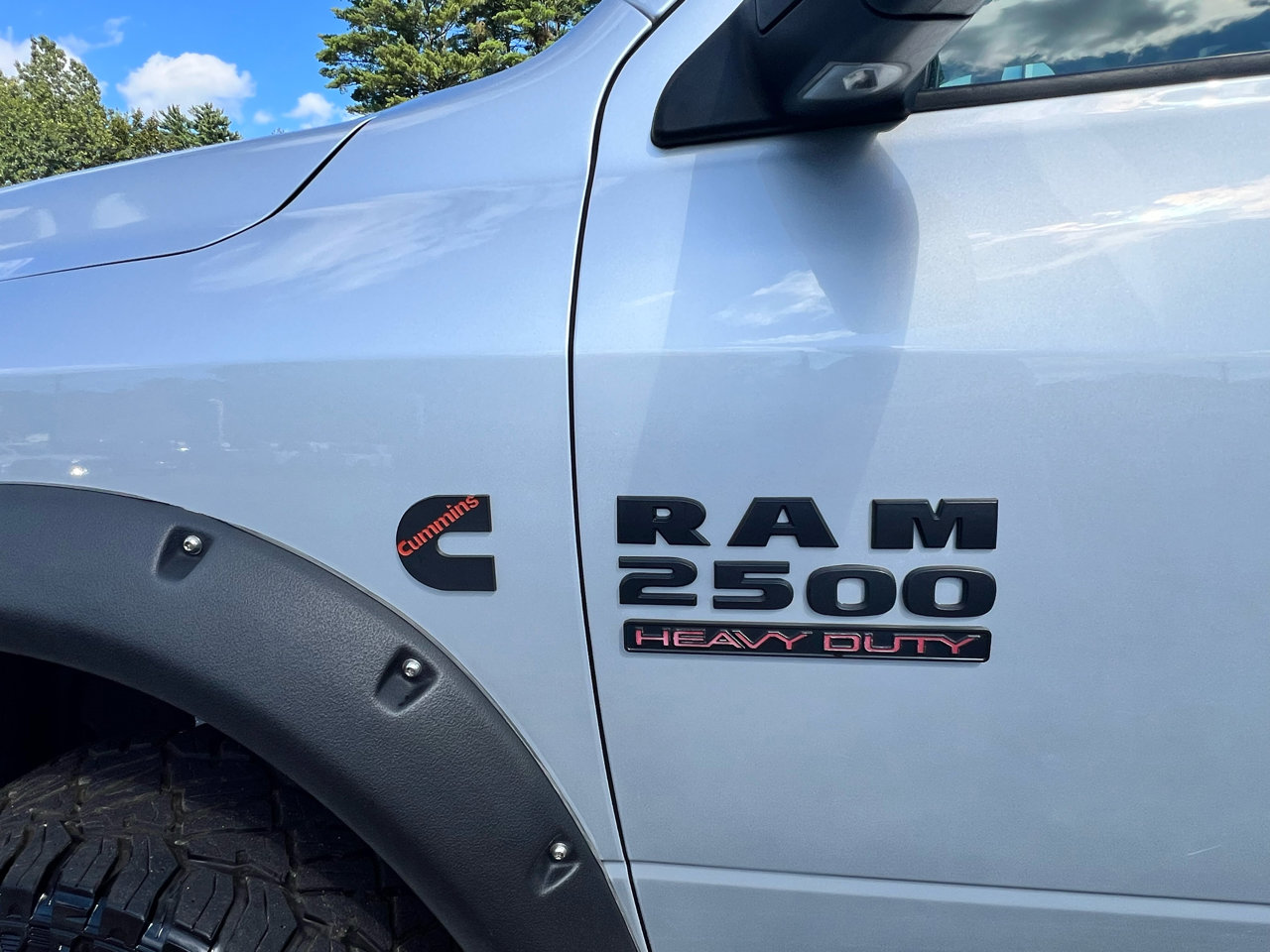 Used 2017 RAM 2500 SLT image 9
