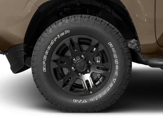 Used 2016 Toyota Tacoma SR5 w/ Towing Package RWD image 12