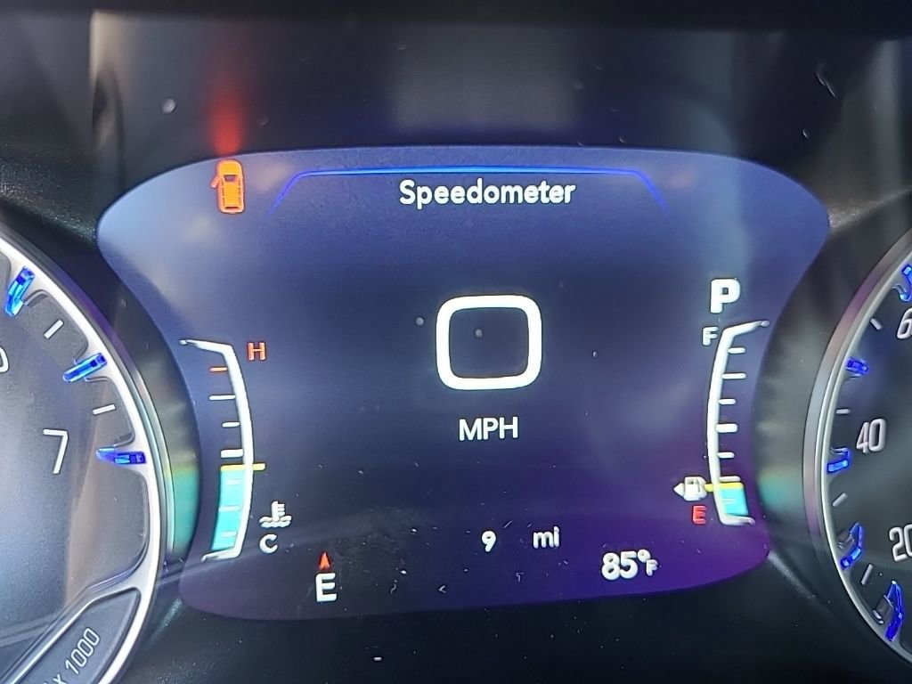 New 2025 Chrysler Pacifica Select FWD image 36