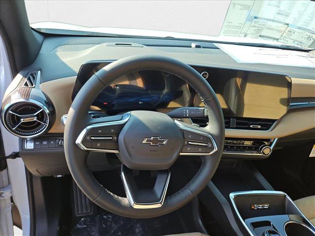 New 2026 Chevrolet Equinox ACTIV w/ Safety and Technology Package image 12