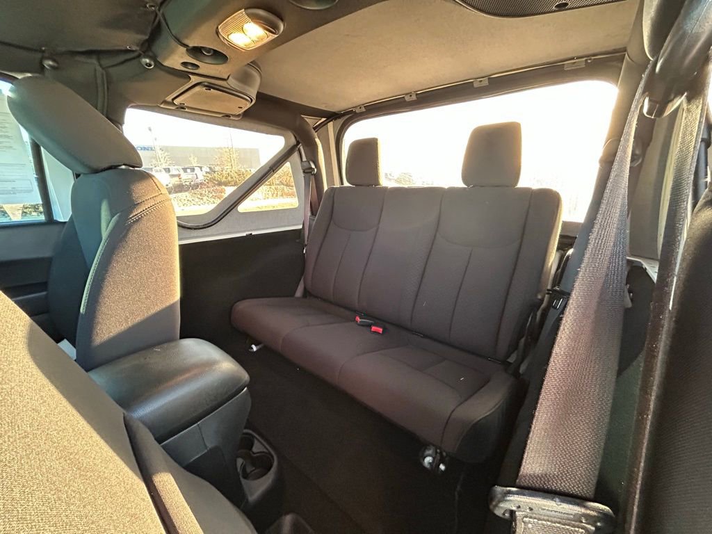Used 2016 Jeep Wrangler Sport image 24