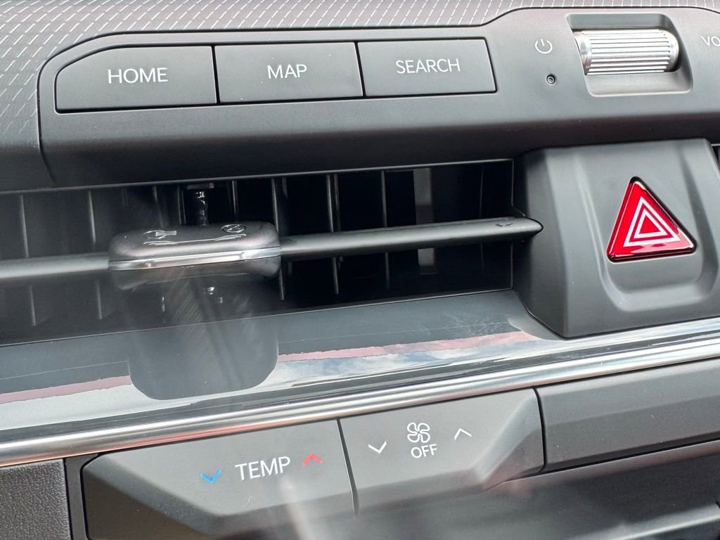 New 2025 Kia K4 GT-Line image 21