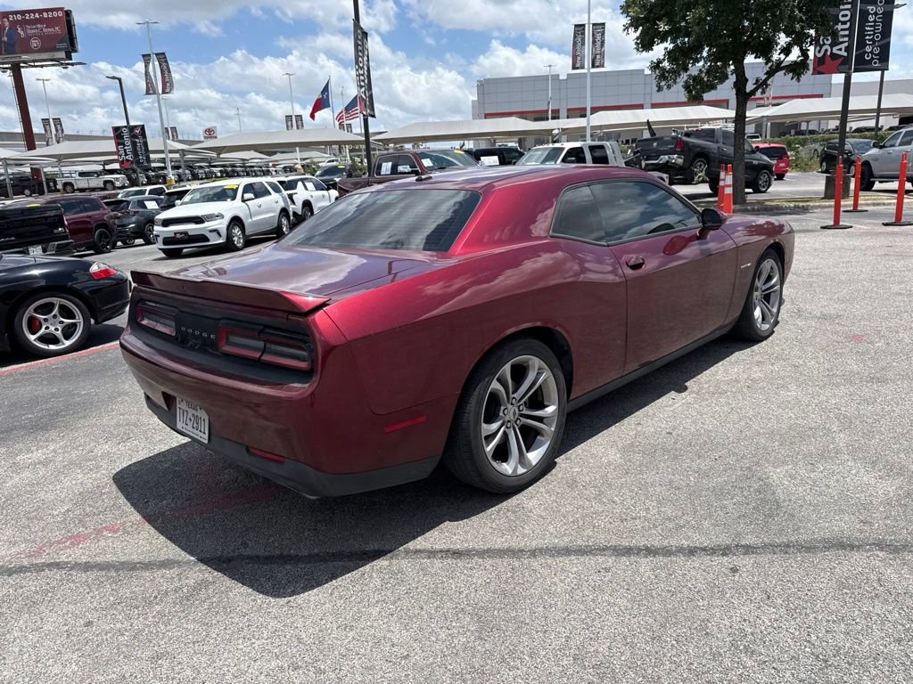 Used 2022 Dodge Challenger R/T RWD image 11