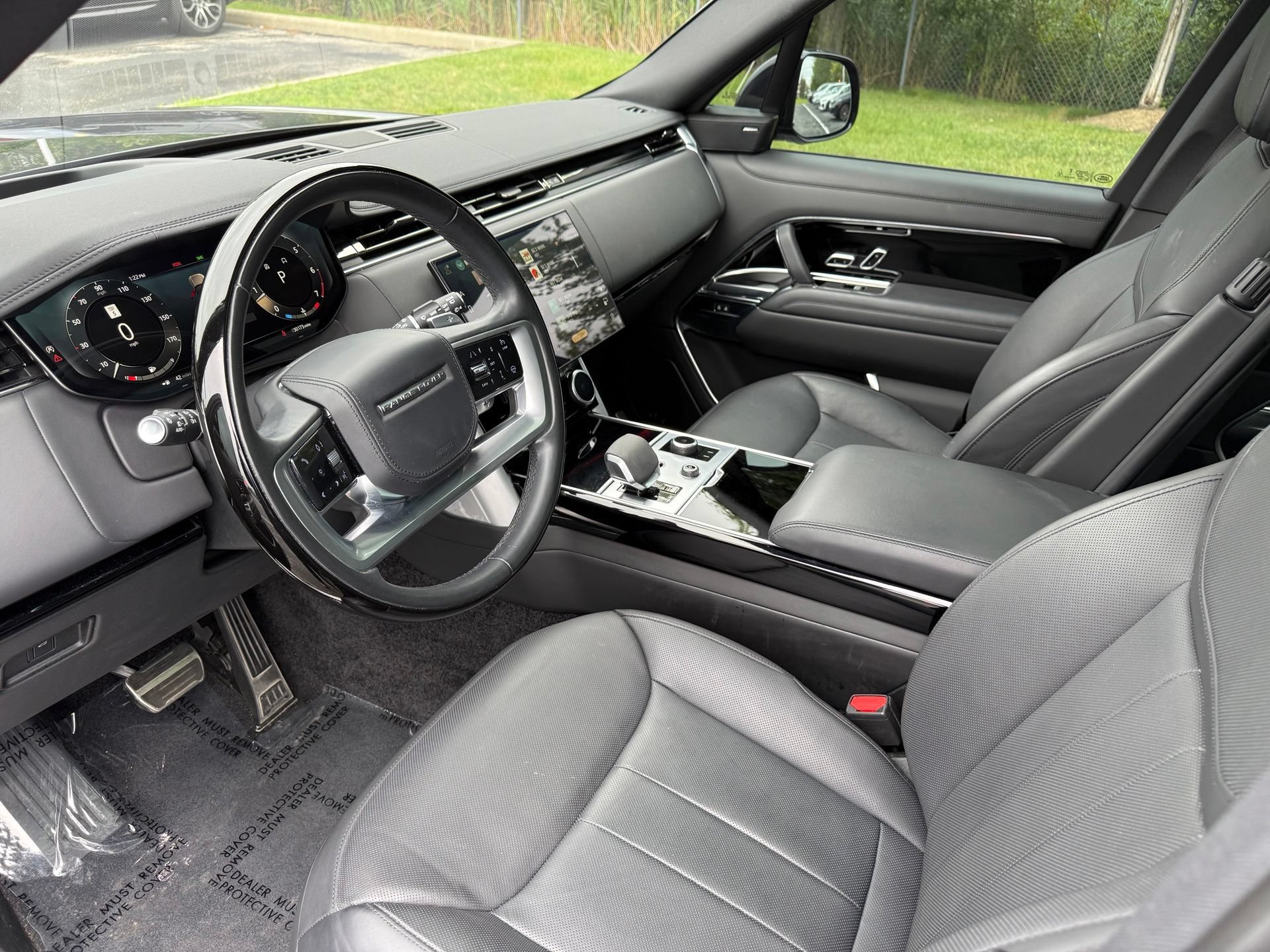 Certified 2023 Land Rover Range Rover SE AWD/4WD image 17