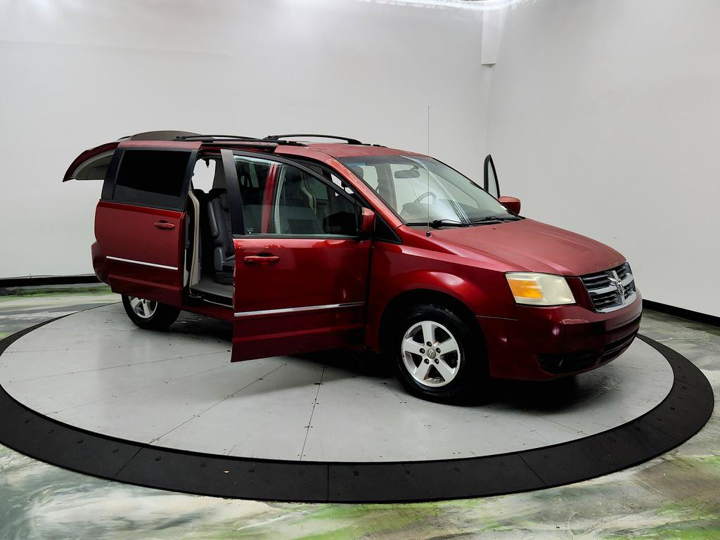 Used 2009 Dodge Grand Caravan SXT FWD image 10