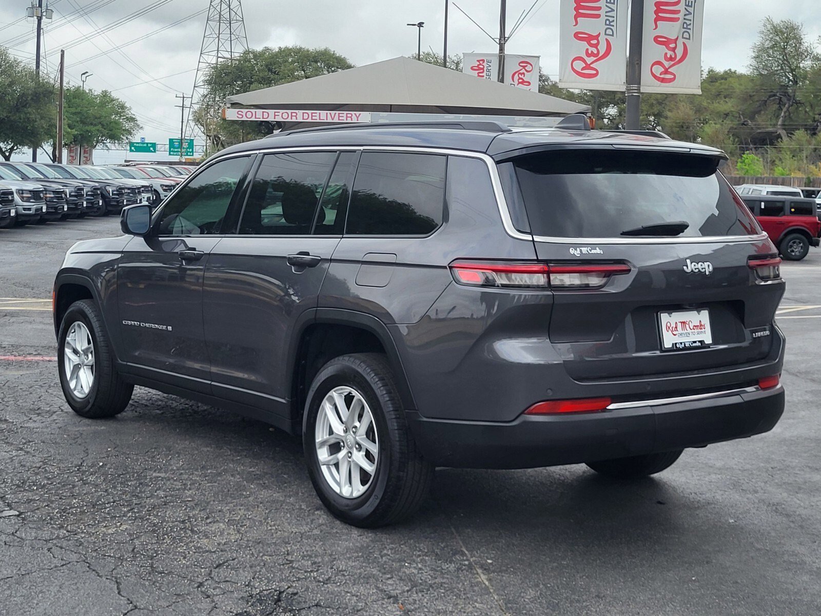 Used 2025 Jeep Grand Cherokee L Laredo w/ Luxury Tech Group I image 6