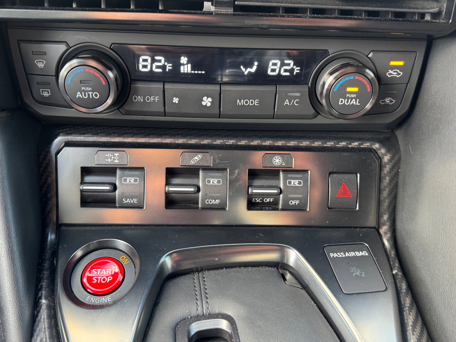 Used 2019 Nissan GT-R Premium image 21