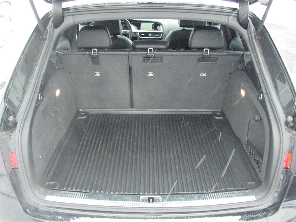 Used 2016 Audi A4 Premium Plus w/ Technology Package image 25