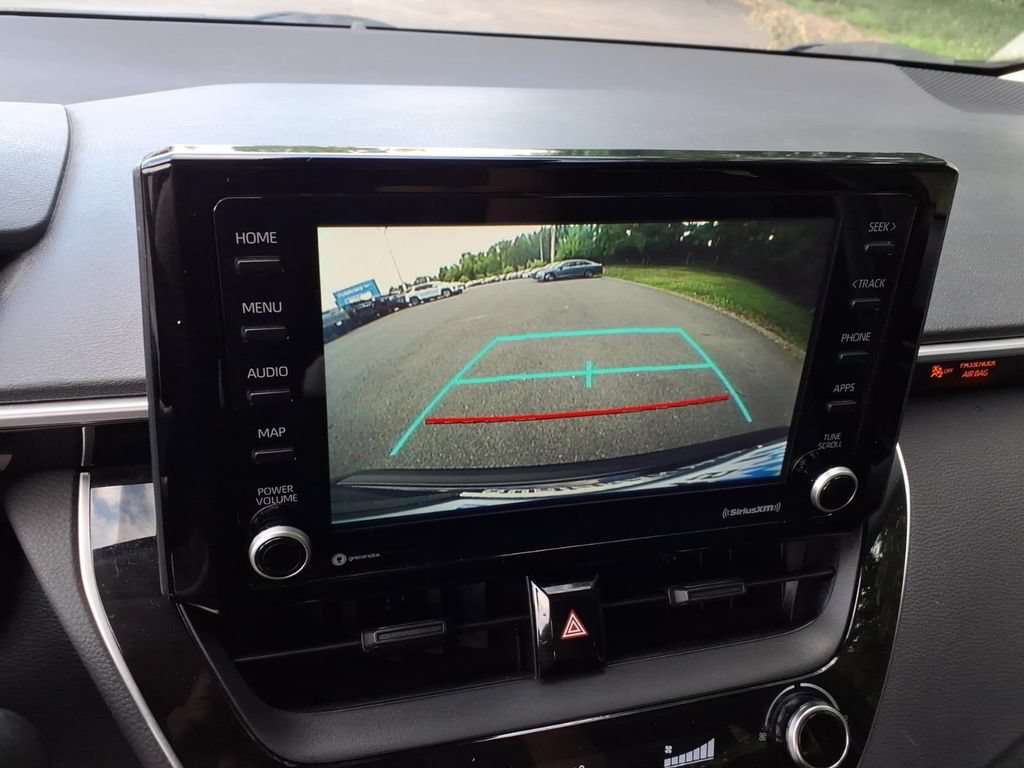 Used 2022 Toyota Corolla LE FWD image 23