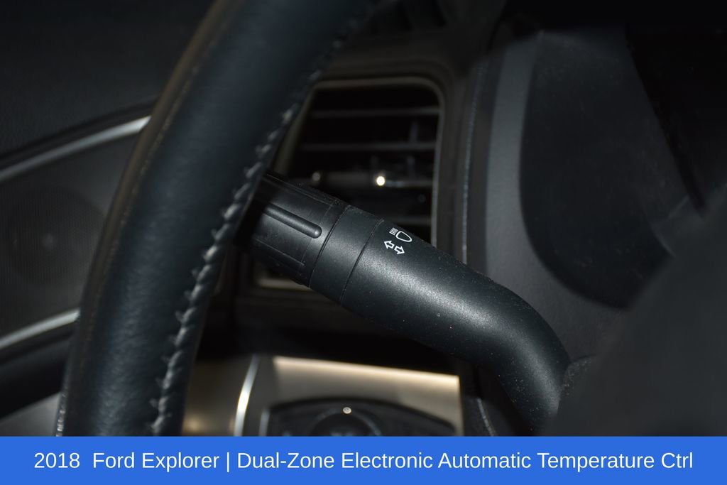 Used 2018 Ford Explorer XLT w/ Equipment Group 202A AWD/4WD image 9