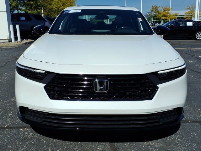 Used 2024 Honda Accord Sport image 2