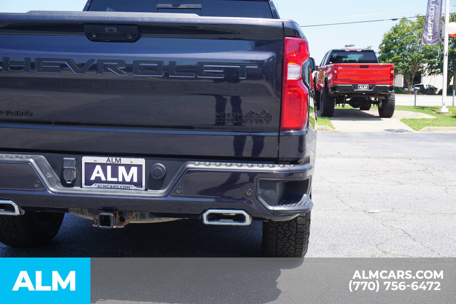 Used 2023 Chevrolet Silverado 1500 High Country w/ High Country Premium Package AWD/4WD image 17