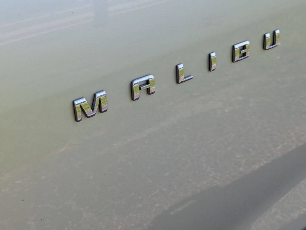Used 2021 Chevrolet Malibu LS FWD image 10