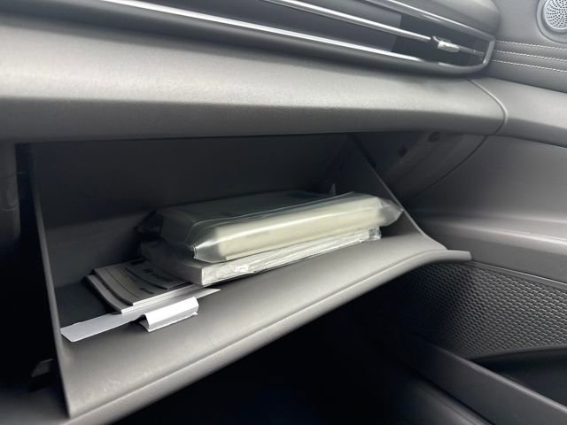 Certified 2023 Hyundai Elantra SEL w/ Convenience Package image 40