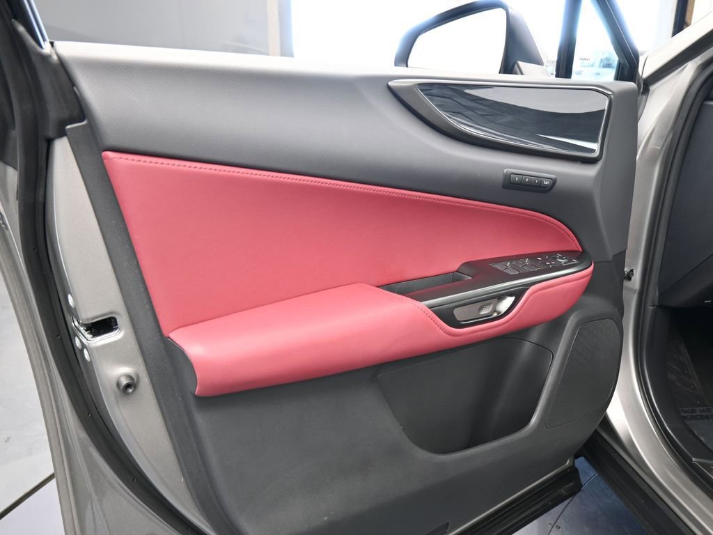 Used 2025 Lexus NX 250 FWD w/ Premium Package image 18