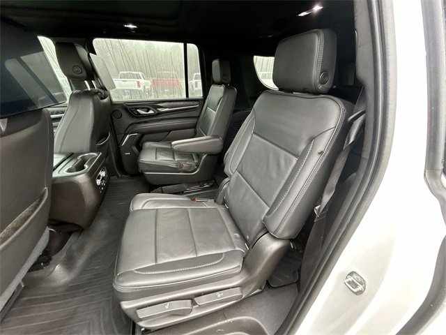 Used 2021 GMC Yukon XL Denali w/ Denali Premium Package image 25
