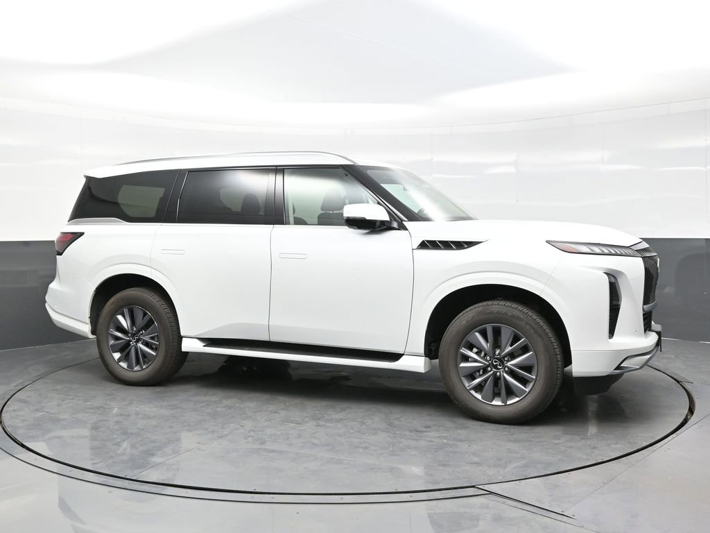 Certified 2025 INFINITI QX80 Pure image 8
