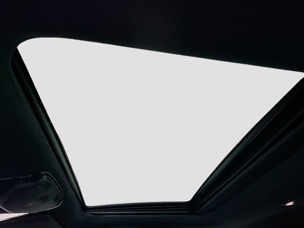 Used 2023 BMW 330i Sedan w/ Driving Assistance Package image 14