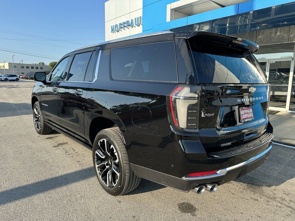 New 2025 Chevrolet Suburban Premier image 3