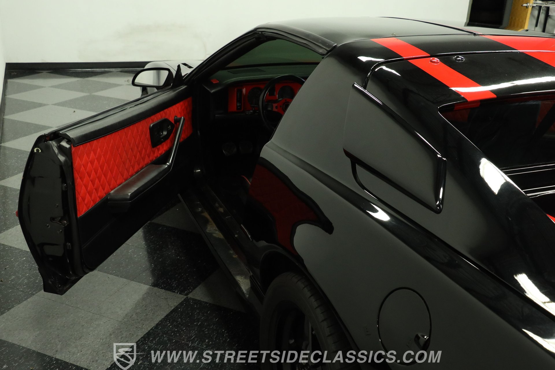 Used 1989 Pontiac Firebird Trans Am RWD image 33