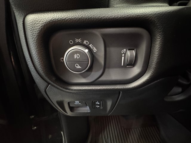 Used 2022 RAM 1500 Big Horn AWD/4WD image 26