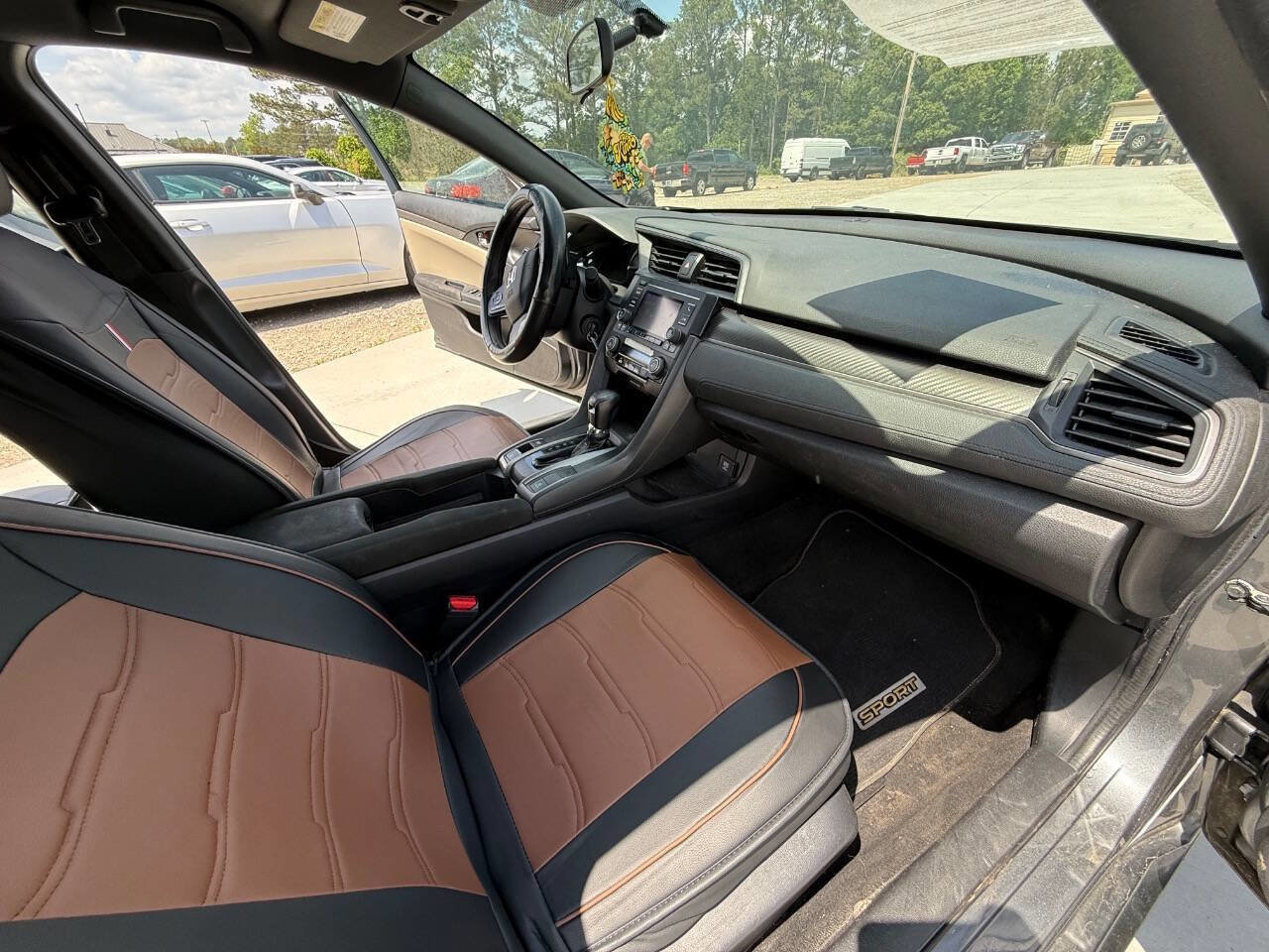 Used 2017 Honda Civic Sport image 13