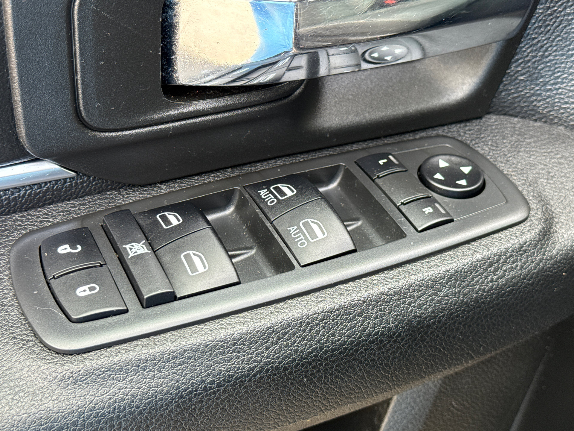 Used 2021 RAM 1500 Warlock AWD/4WD image 21