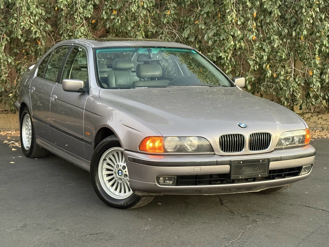 Used 1997 BMW 540i Sedan RWD image 1