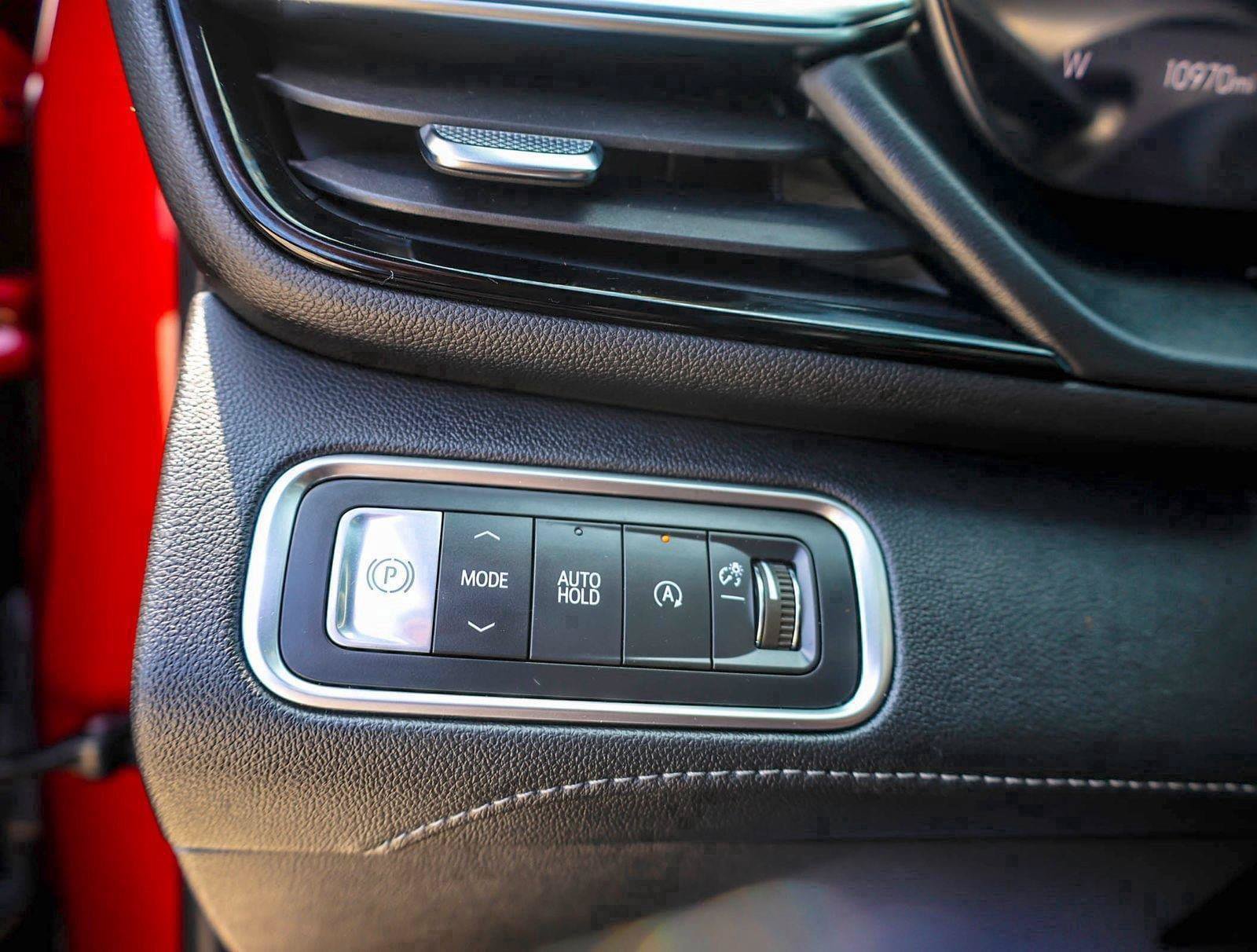 Used 2025 Buick Enclave Avenir w/ Trailering Package, 5000 lbs. FWD image 21