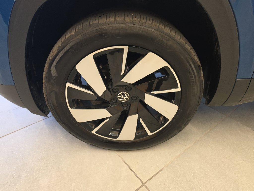 Used 2026 Volkswagen Atlas Cross Sport SE FWD image 59