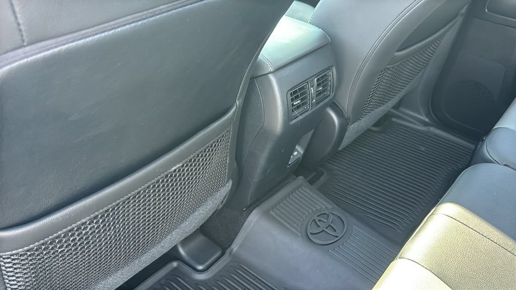 Used 2024 Toyota 4Runner SR5 Premium w/ Moonroof Package AWD/4WD image 34