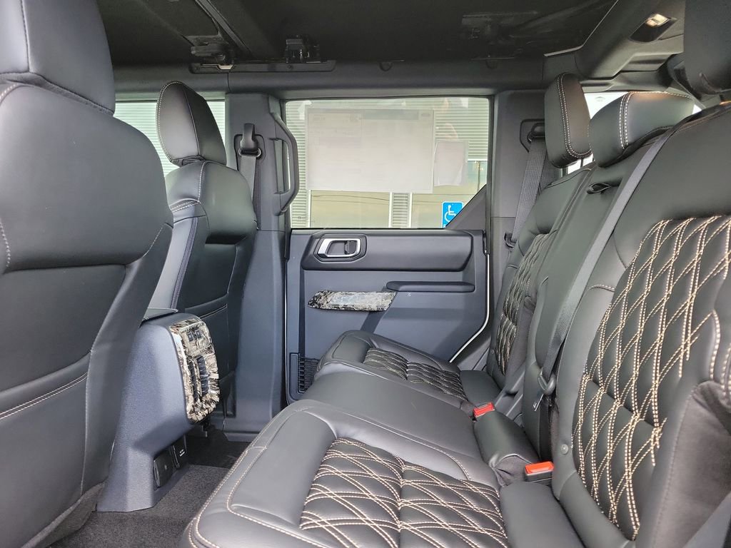 New 2025 Ford Bronco Outer Banks image 13