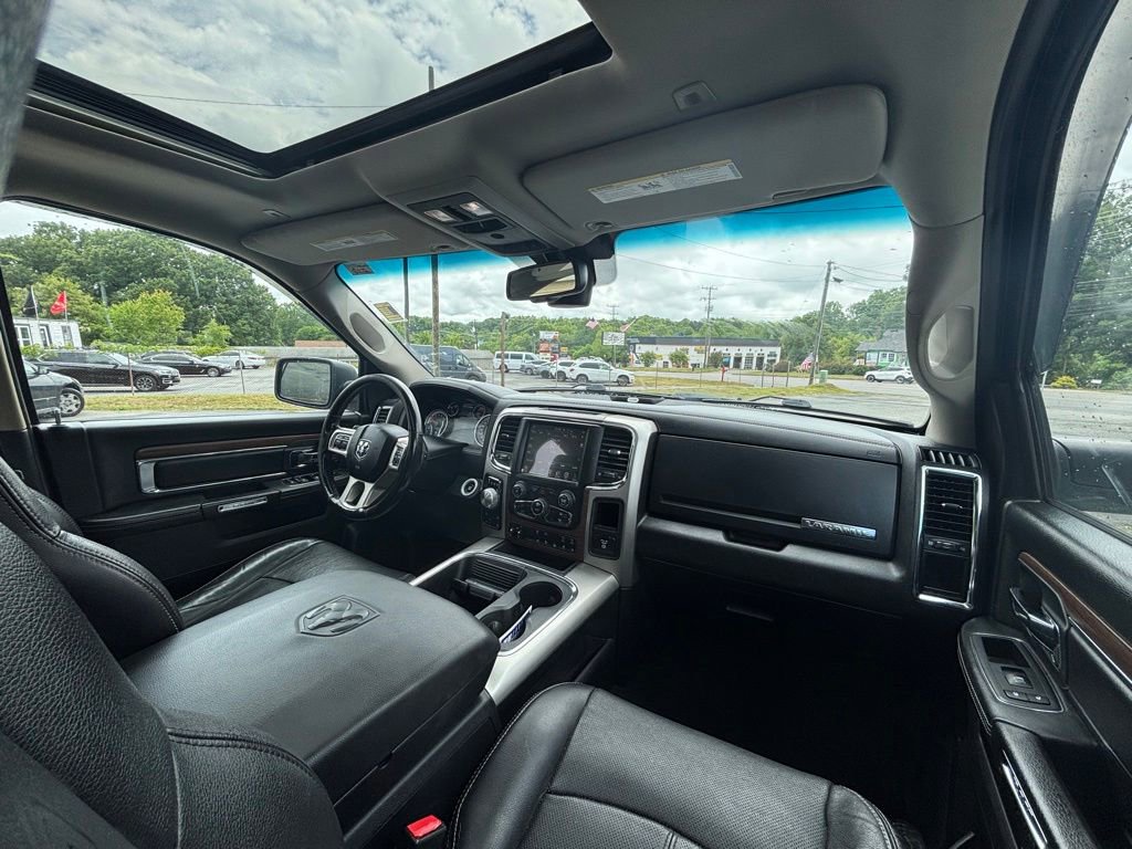 Used 2017 RAM 1500 Laramie w/ Convenience Group AWD/4WD image 13