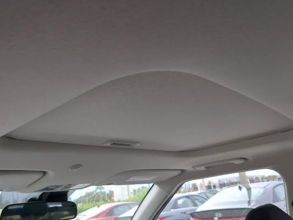 New 2026 Hyundai Venue SEL FWD image 20