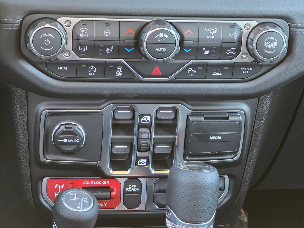 New 2026 Jeep Gladiator Mojave AWD/4WD image 30