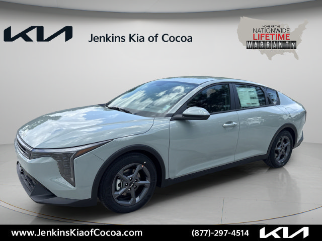 New 2026 Kia K4 FWD image 9