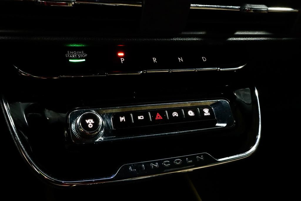 Used 2023 Lincoln Corsair Reserve image 31