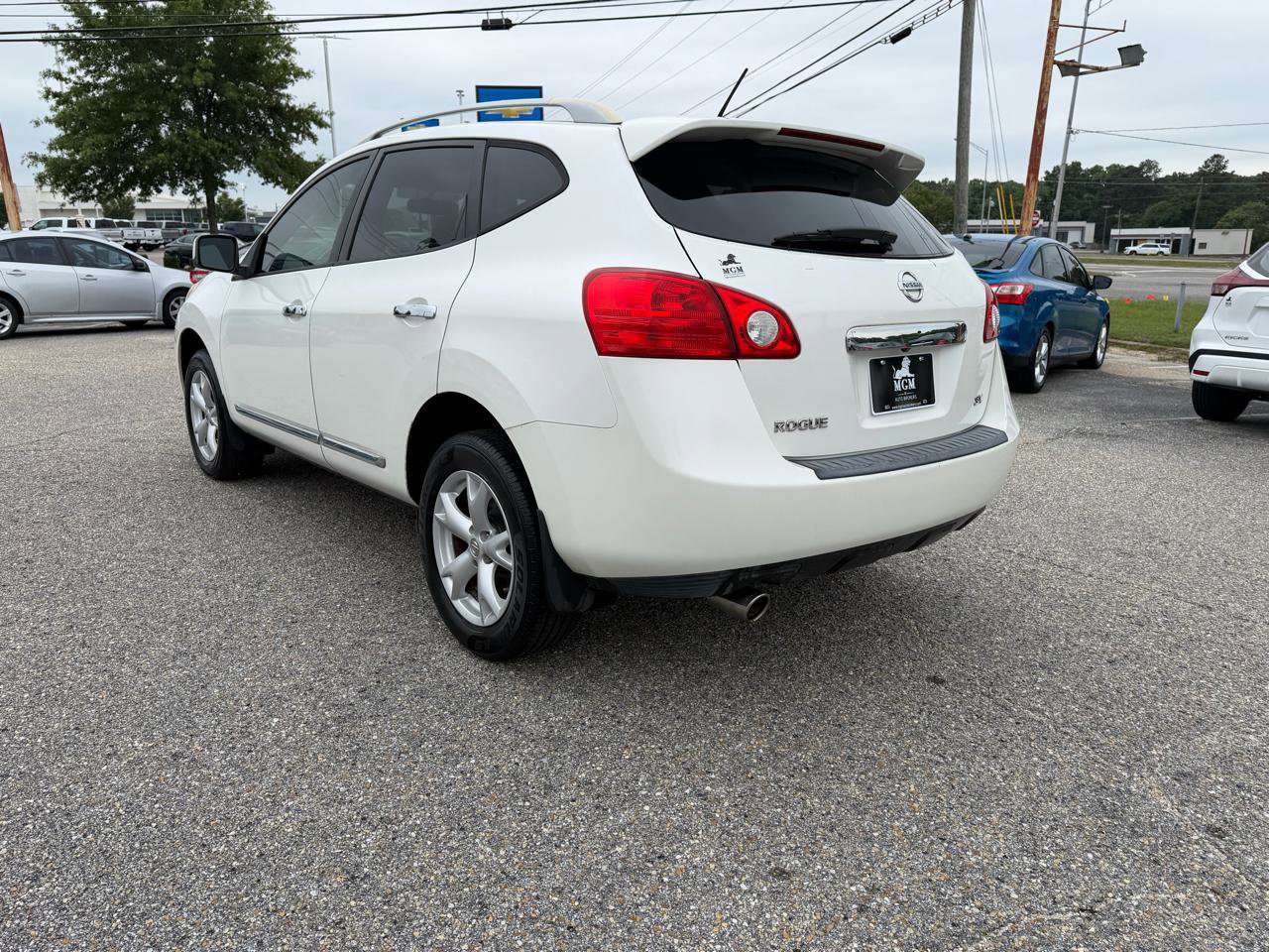 Used 2011 Nissan Rogue SV FWD image 20