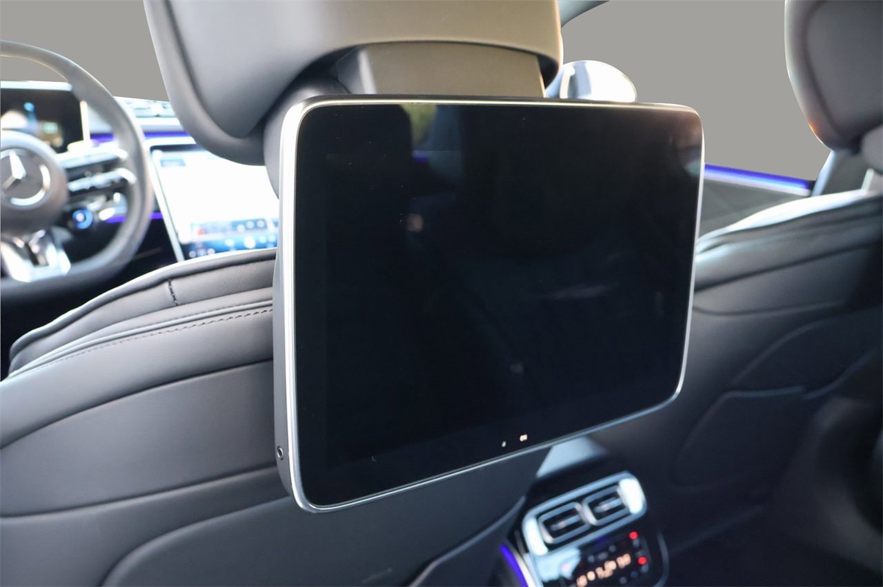 Used 2025 Mercedes-Benz S 63 AMG S image 16