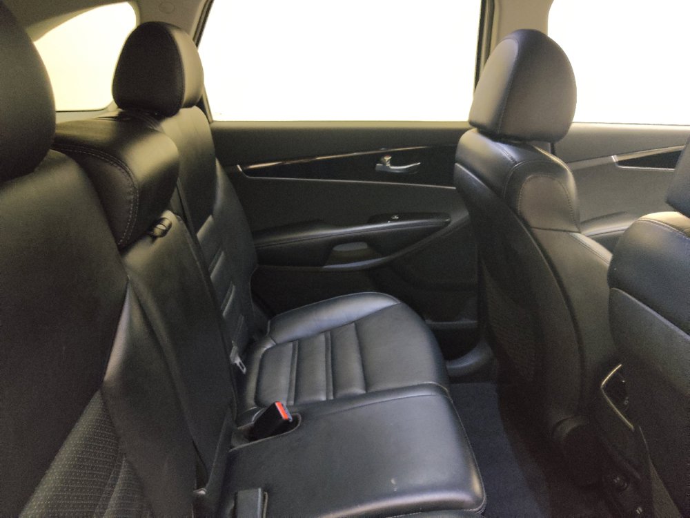 Used 2019 Kia Sorento EX AWD/4WD image 19