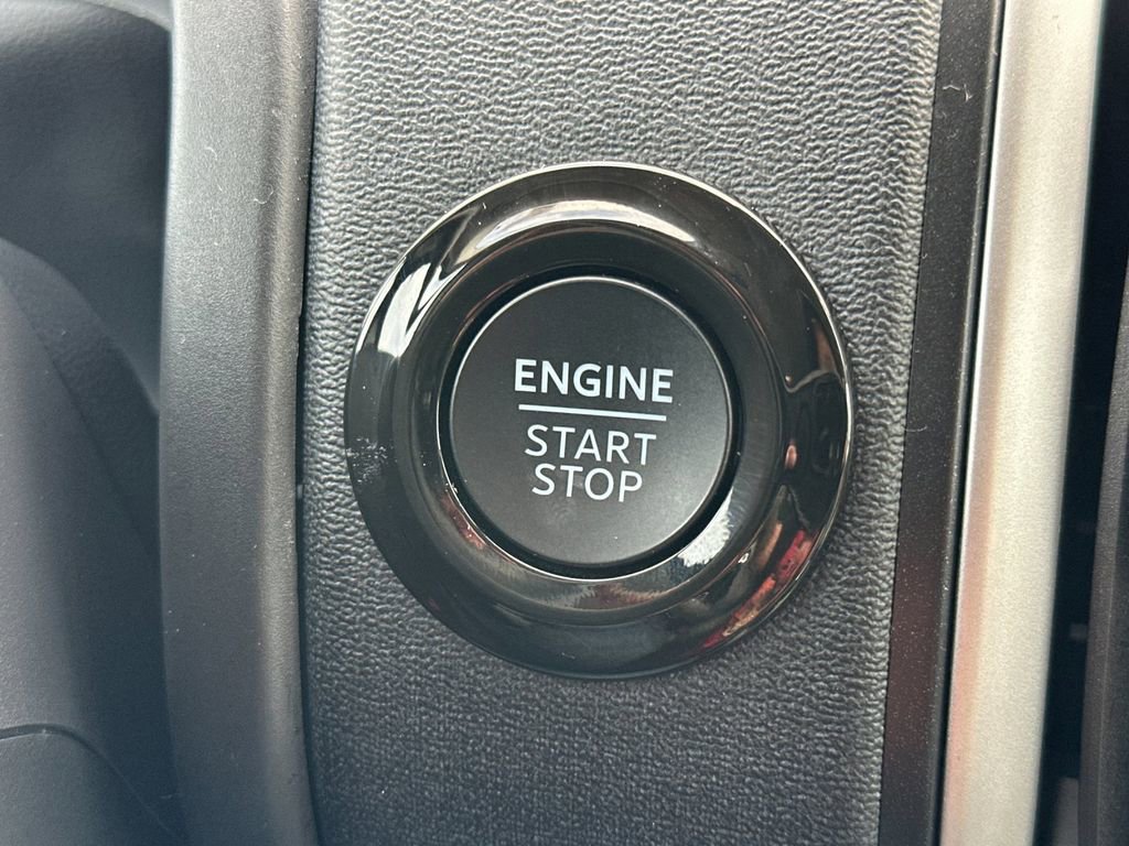 Certified 2025 Ford Expedition Active image 23