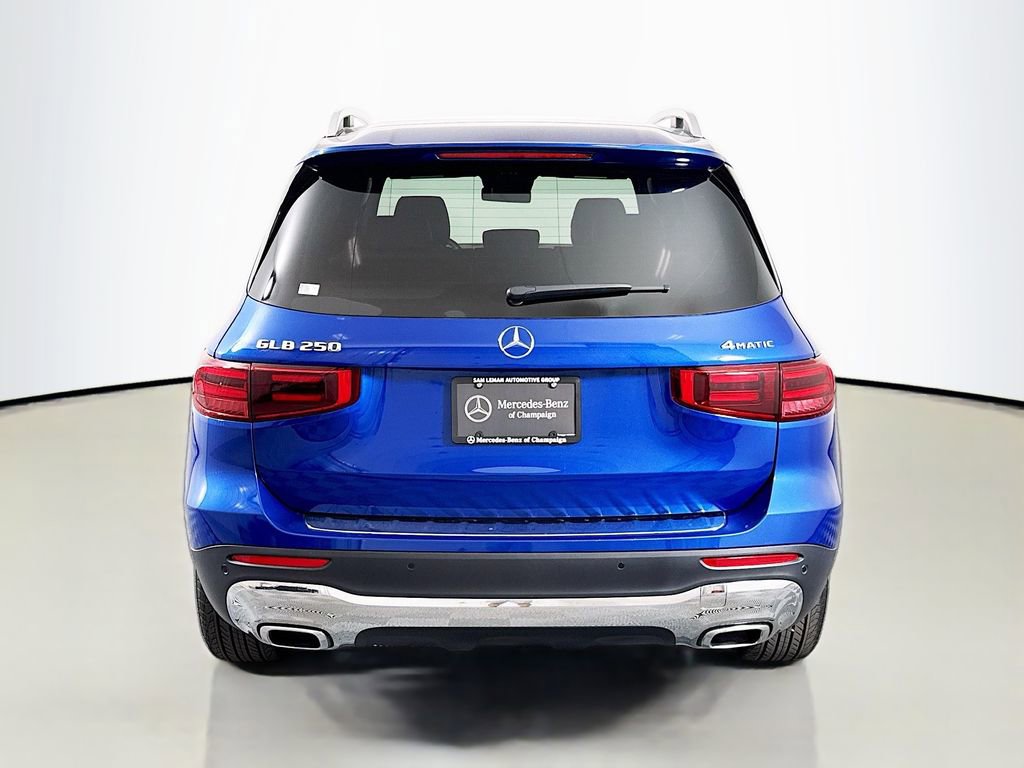 Used 2024 Mercedes-Benz GLB 250 4MATIC image 6